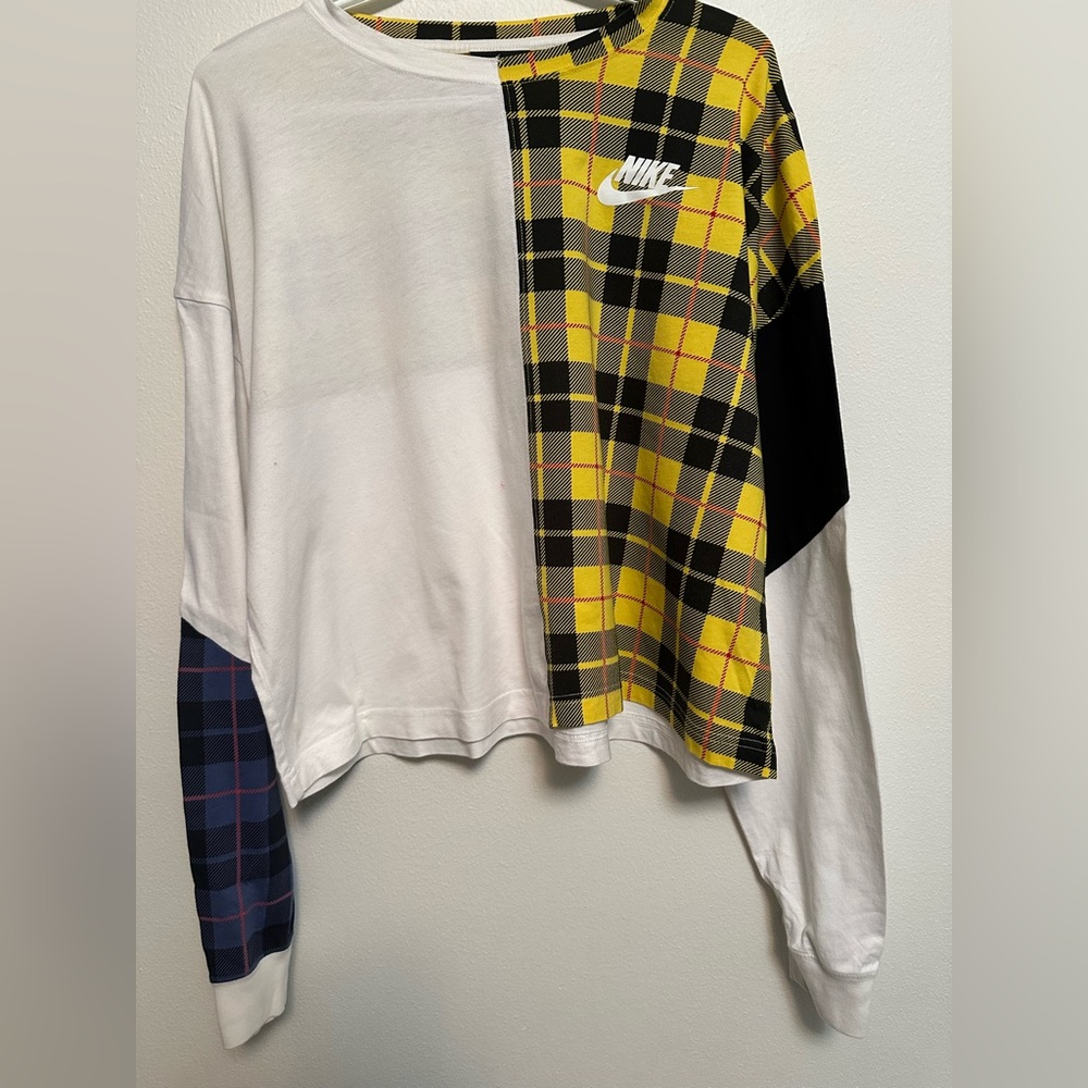 Nike long sleeve t shirt size large